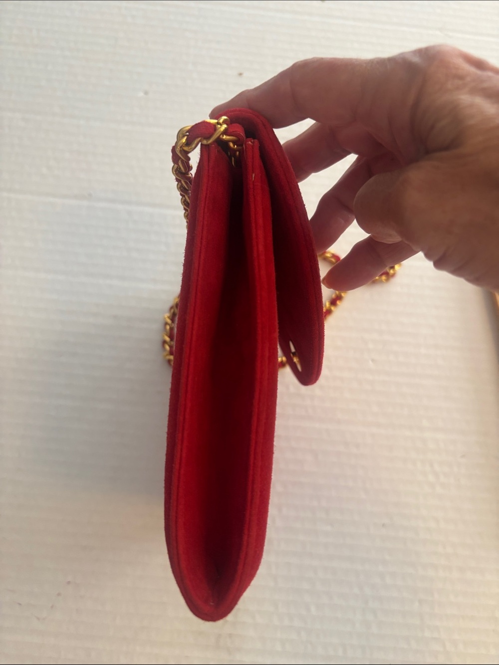 LAURENT MERCADAL PARIS RED SUEDE WITH THREE GOLD MEDALLION DESIGN CHAIN VINTAGE* - Picture 3 of 9
